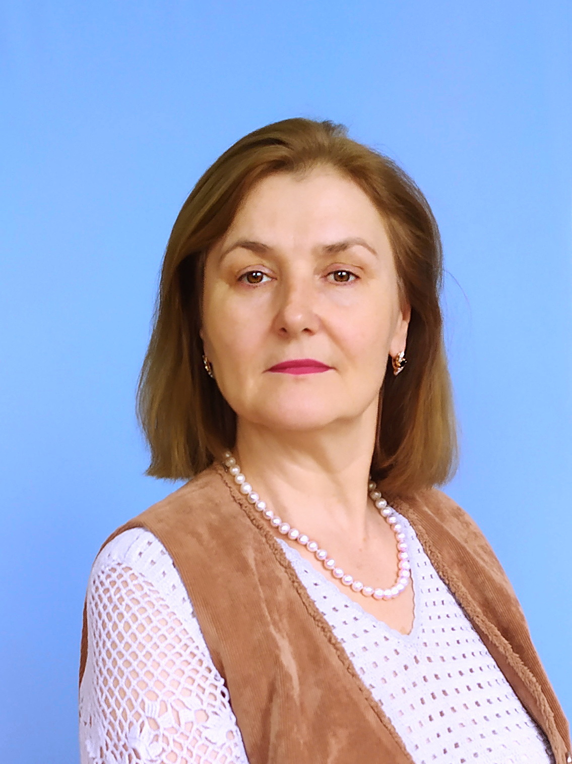 Инюшова Елена Николаевна.